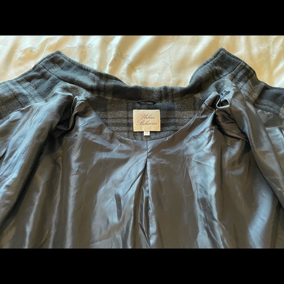 Trendy Cape Wool Coat - Picture 8 of 9